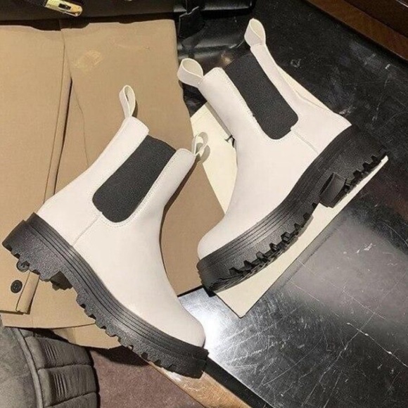 White Pull On Lug Sole Boots - Picture 7 of 8